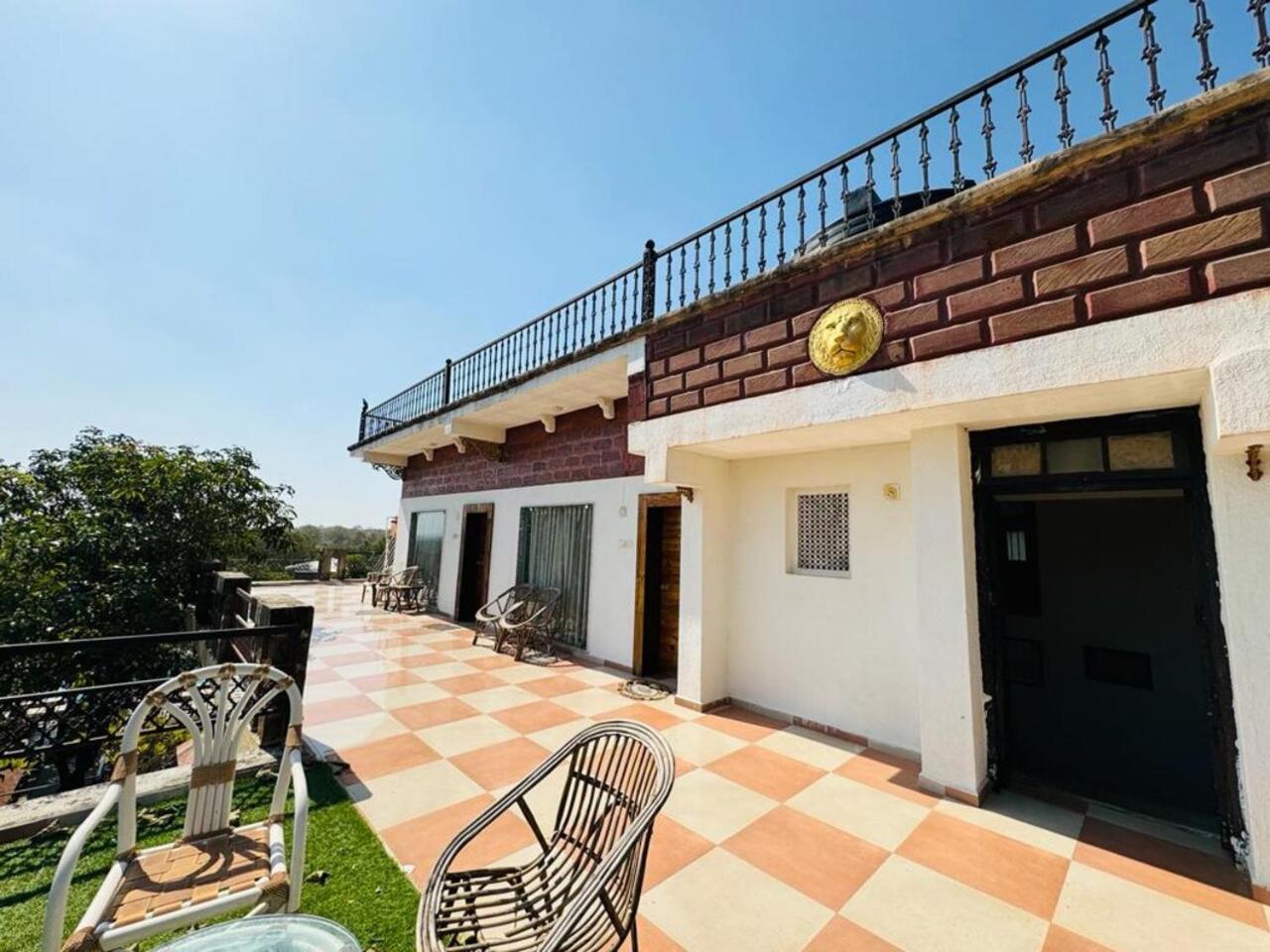 Gir Lions Paw Resort With Swimming Pool Sasan Gir Exterior foto